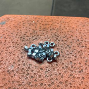 820.310 Gegalv moeren   6 mm
