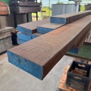 540.330 M1 Azobe geschaafd   50 x 150 mm
