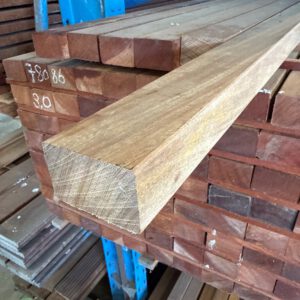 540.380 M1 H.H. profiel balk     50 x 68 mm