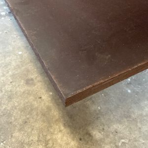530.030 Aziatisch Beton plex 18 mm  - 1.25 x 2.50 m